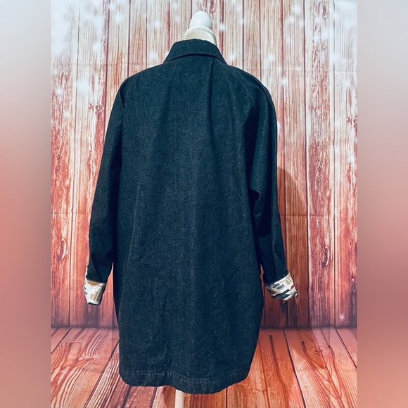 Women’s Medium Jean Jacket Gotcha Covered Black Aztec Liner Pockets Button Down - Picture 7 of 10